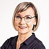 Merja Kausto, ylempi kiinteistönvälittäjä YKV, LKV, auktorisoitu kiinteistöarvioija AKA (asunnot), kaupanvahvistaja